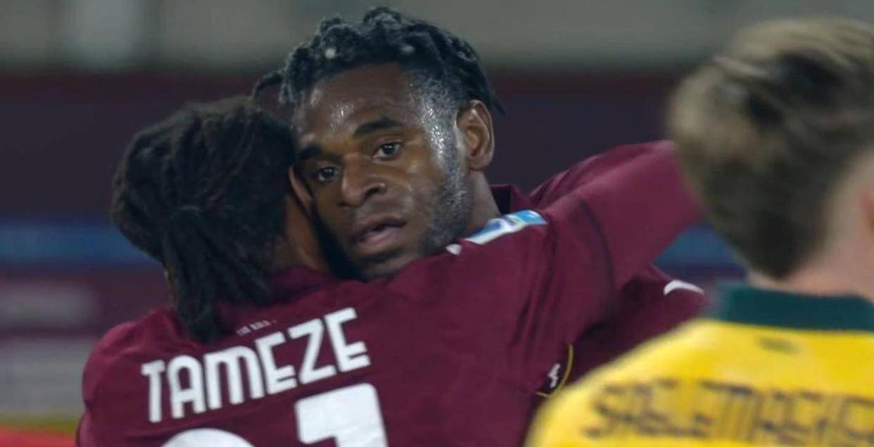 大逆袭！从0-2到3-2，替补立功，米兰夺回榜首，意甲前三仅差1分